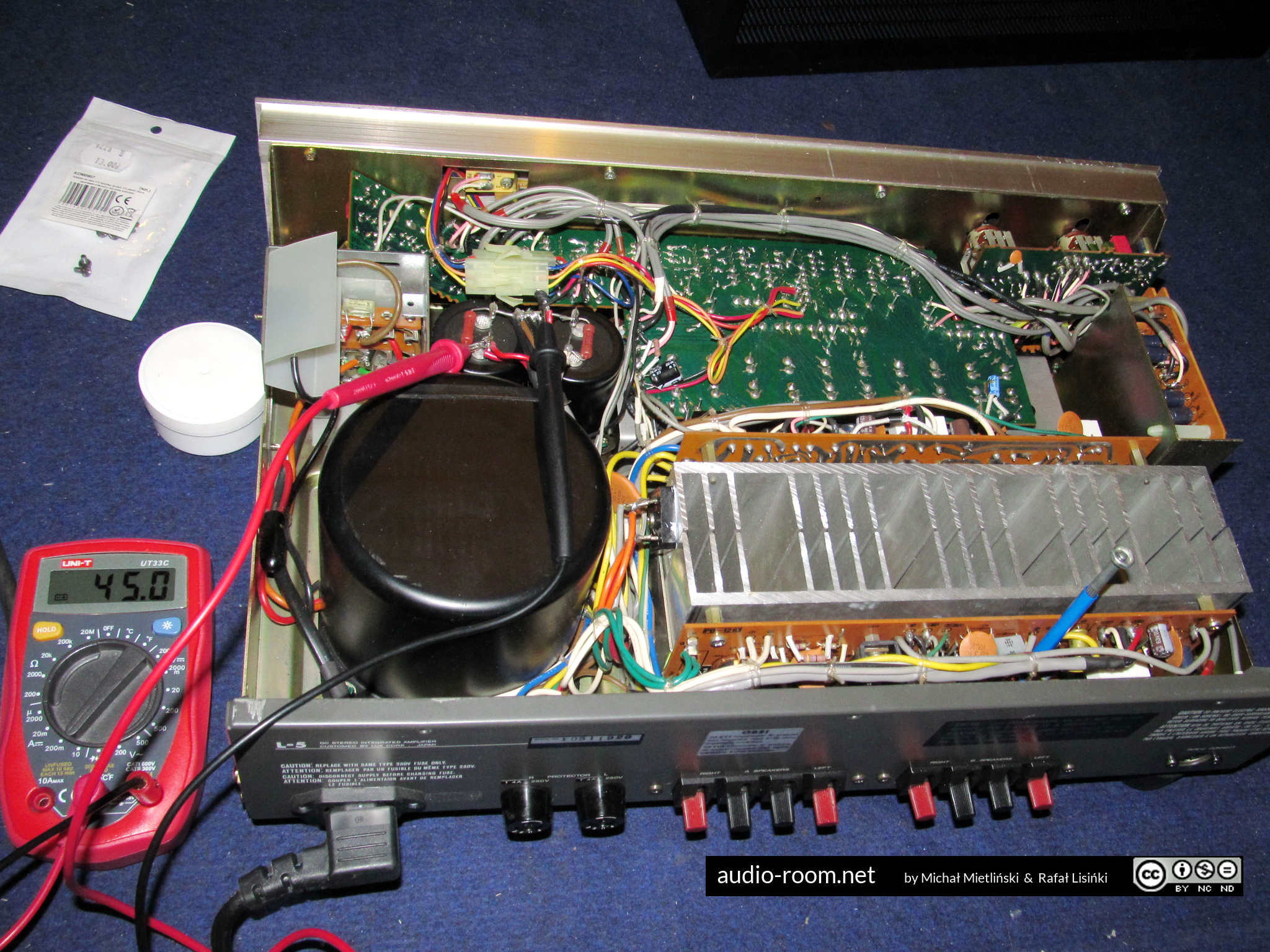 Luxman L5 amplifier adjustment and testing Audioroom